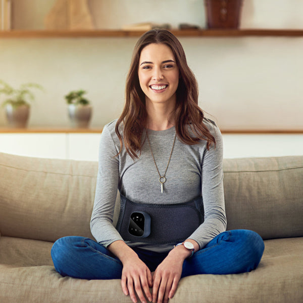 Masajeador lumbar inalámbrico WarmRelief para aliviar el dolor y promover la relajación.