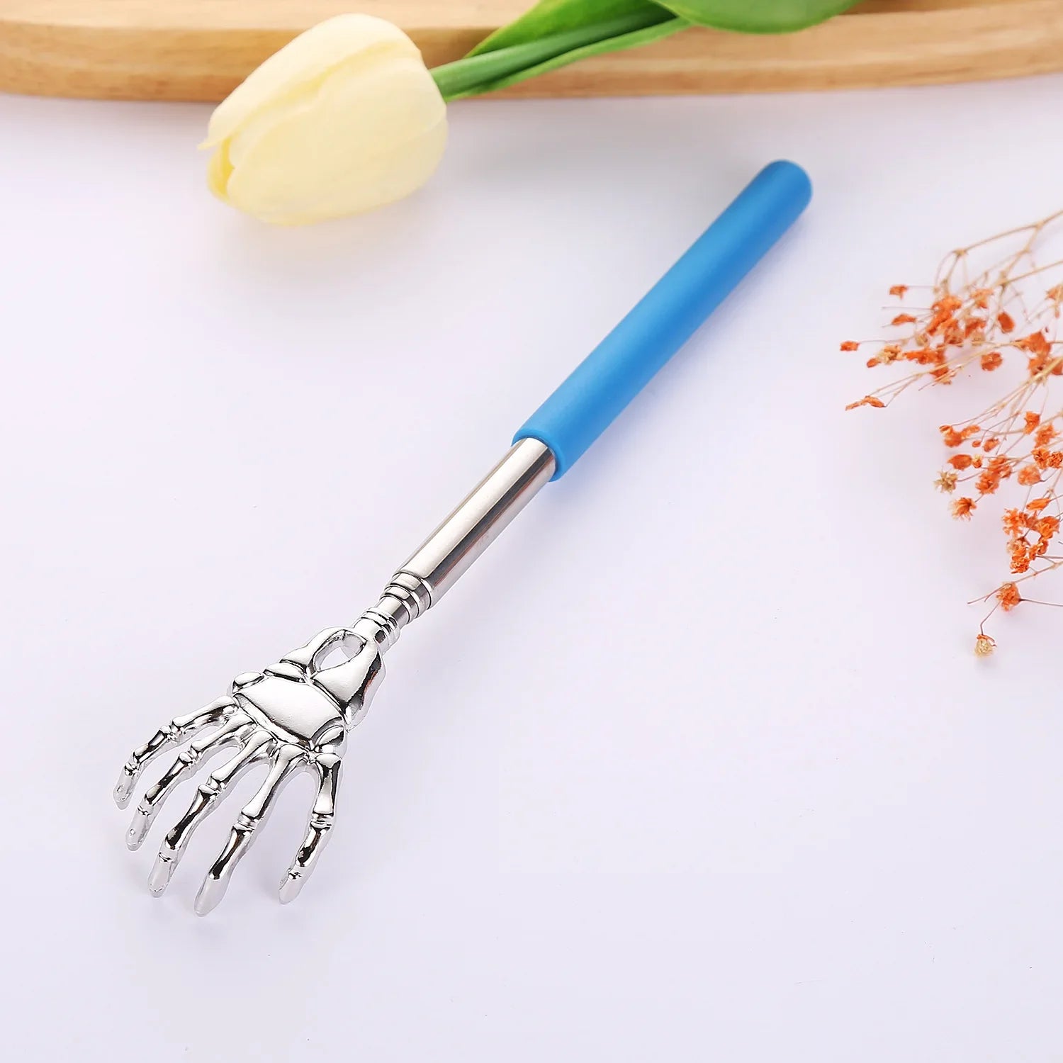 Deep Reach Back Scratcher